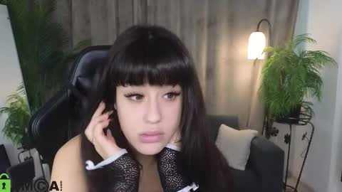 Erika online show from November 11, 9:22 am