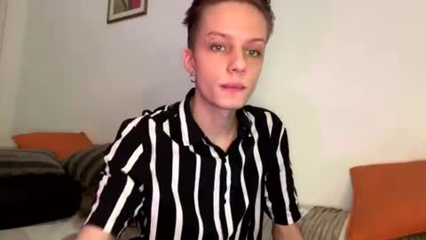 Erik online show from July 25, 5:11 pm