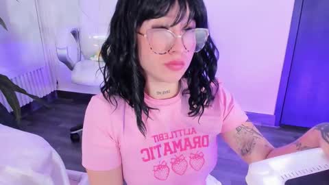 Eri  online show from October 8, 11:10 pm