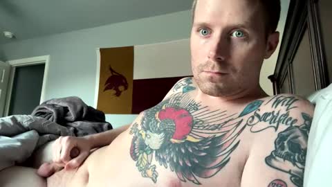 eriwat713 online show from March 5, 1:50 pm