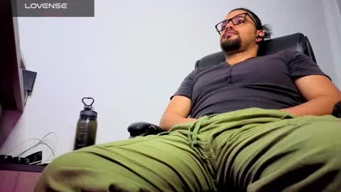 ernesto rodriguez 82 online show from February 24, 4:04 am