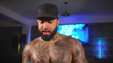 EROS DARK online show from April 11, 7:45 am