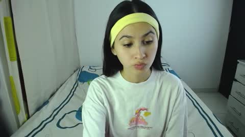 erosgirls_ online show from September 12, 3:52 am