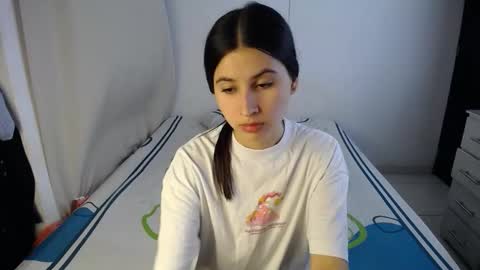 erosgirls_ online show from November 10, 2:25 am