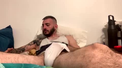 erundil9292 online show from March 10, 12:38 pm