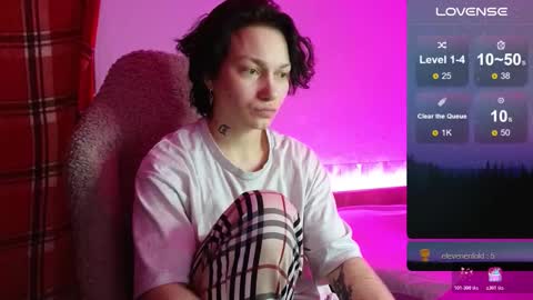 esajukyy online show from December 16, 3:18 pm