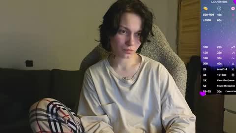 esajukyy online show from April 2, 3:41 pm