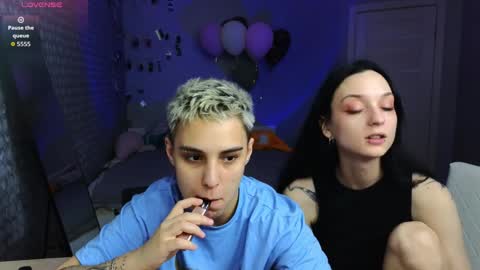 Amalia  Lexie online show from April 3, 1:51 pm