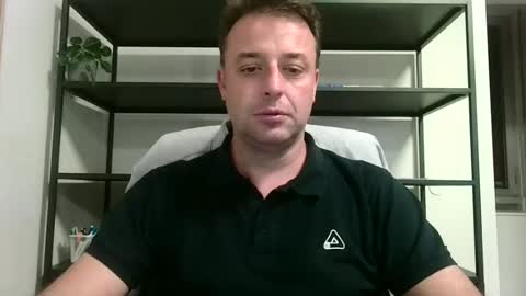 Snapshot of esibizionista_91 chatting on October 24, 2:18 pm esibizionista 91 online show from October 24, 2:18 pm