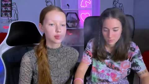 Snapshot of esma_shine chatting on October 10, 8:13 pm esma_shine online show from October 10, 8:13 pm