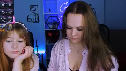 Snapshot of esma_shine chatting on September 24, 8:37 pm esma_shine online show from September 24, 8:37 pm