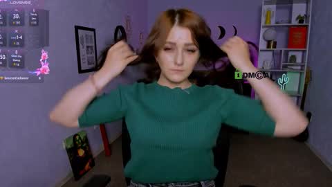 Snapshot of esma_shine chatting on September 26, 9:56 pm esma_shine online show from September 26, 9:56 pm
