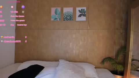 Esmeralda G online show from March 9, 11:25 pm