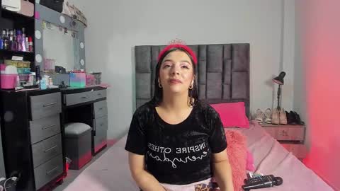 Perla online show from January 7, 5:23 am