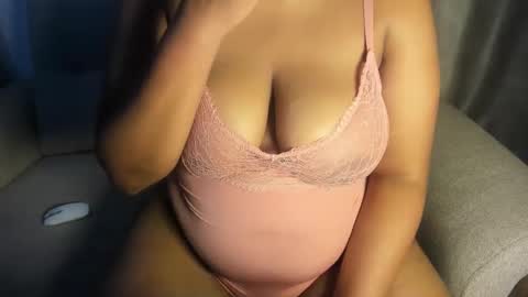 Esme online show from October 1, 11:25 pm