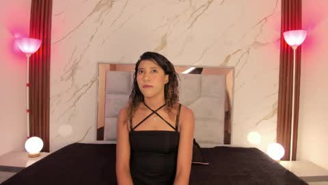 esperanzamora online show from March 31, 11:43 am