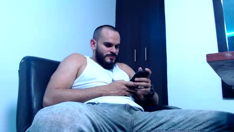 Esteban Fernandez online show from May 28, 2:53 am