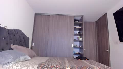 Snapshot of esteban_stud97 chatting on October 22, 8:32 pm Esteban Stud online show from October 22, 8:32 pm