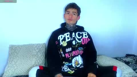 Esteban independent model online show from July 27, 10:51 pm