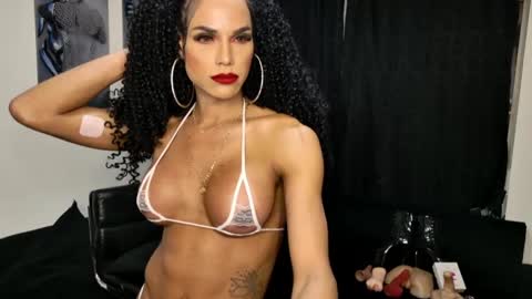 estefania1812 online show from April 16, 4:56 am