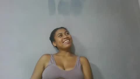 estelah796836 online show from May 16, 10:36 am