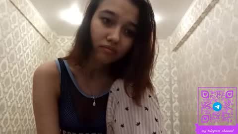 estellekirbo online show from March 6, 3:22 pm