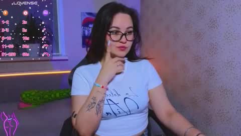 EsterPlayful online show from October 19, 8:52 am