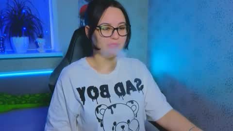 EsterPlayful online show from November 18, 11:35 am