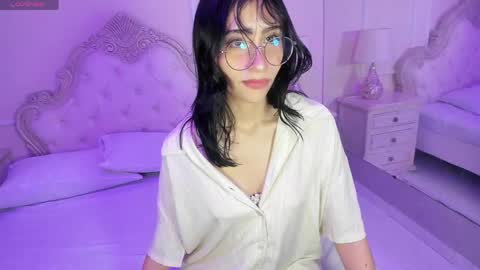   online show from April 9, 12:22 pm