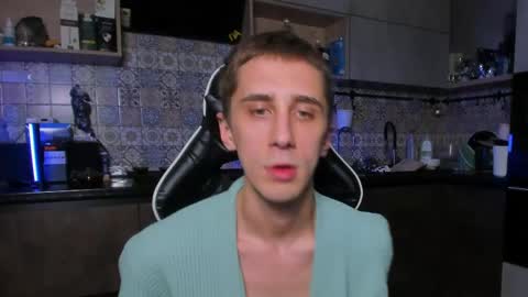 LOUIS online show from April 29, 11:09 pm