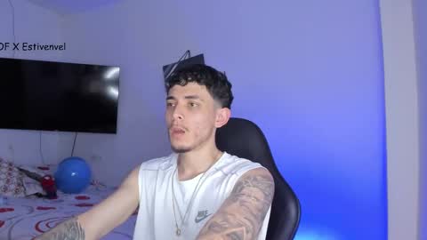 estivenvel online show from September 23, 5:41 pm