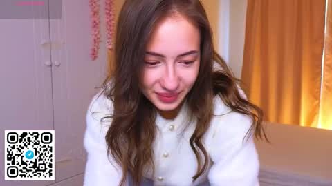 esyameglin online show from September 17, 2:15 am