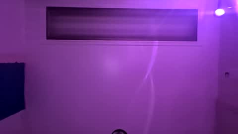 et528007 online show from September 18, 2:21 pm