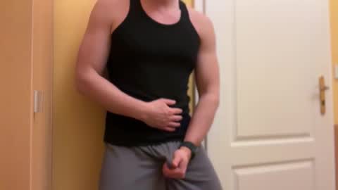 Tom online show from November 2, 12:54 am