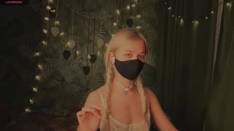 Sophia online show from March 5, 10:19 pm