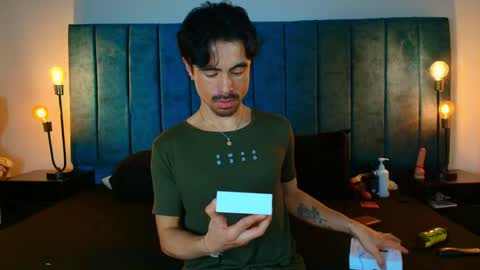 ethan  online show from April 23, 3:14 am