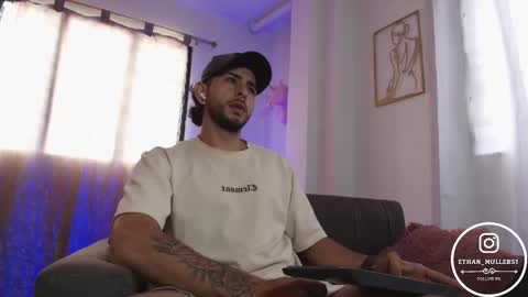 Ethan Muller online show from March 20, 9:31 pm