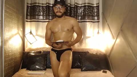ethan w7 online show from October 24, 1:50 am