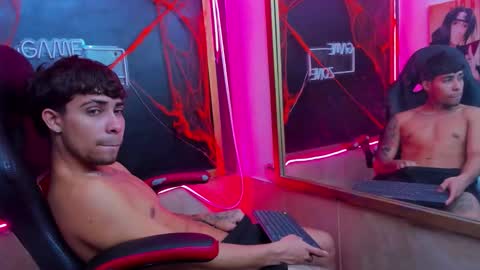 Ethan online show from November 3, 4:57 am