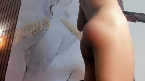 ethanhot_os online show from April 16, 6:41 pm