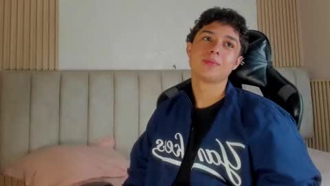 ethanlowell online show from March 4, 5:15 am