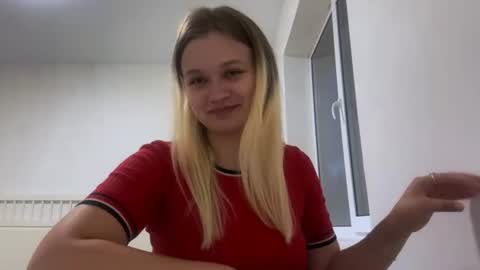 Maggy online show from July 22, 3:14 pm