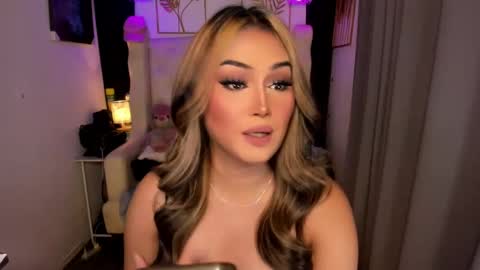 Angela online show from February 7, 7:49 pm