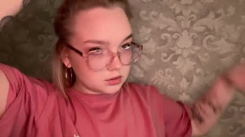 eva_kittenn online show from October 2, 7:23 pm