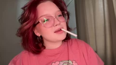 eva_kittenn online show from April 18, 1:46 pm