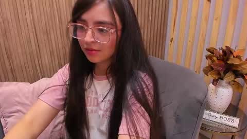 Angelinne online show from February 2, 9:51 am