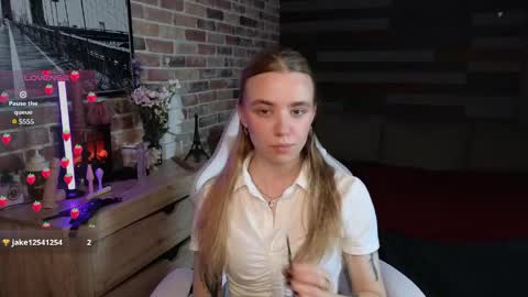 eva_mini online show from June 2, 9:17 pm