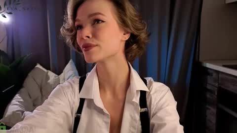 Eva online show from September 24, 6:03 pm