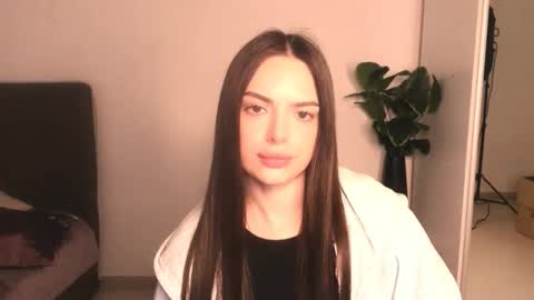 Eva online show from April 9, 3:29 pm