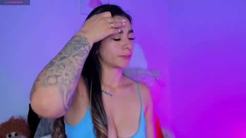 Eva Shinee online show from April 20, 10:18 am